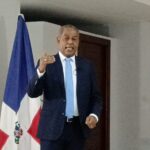 Reynoso Traza el Complejo Mapa de Seis Décadas de Democracia Dominicana en Magistral Conferencia