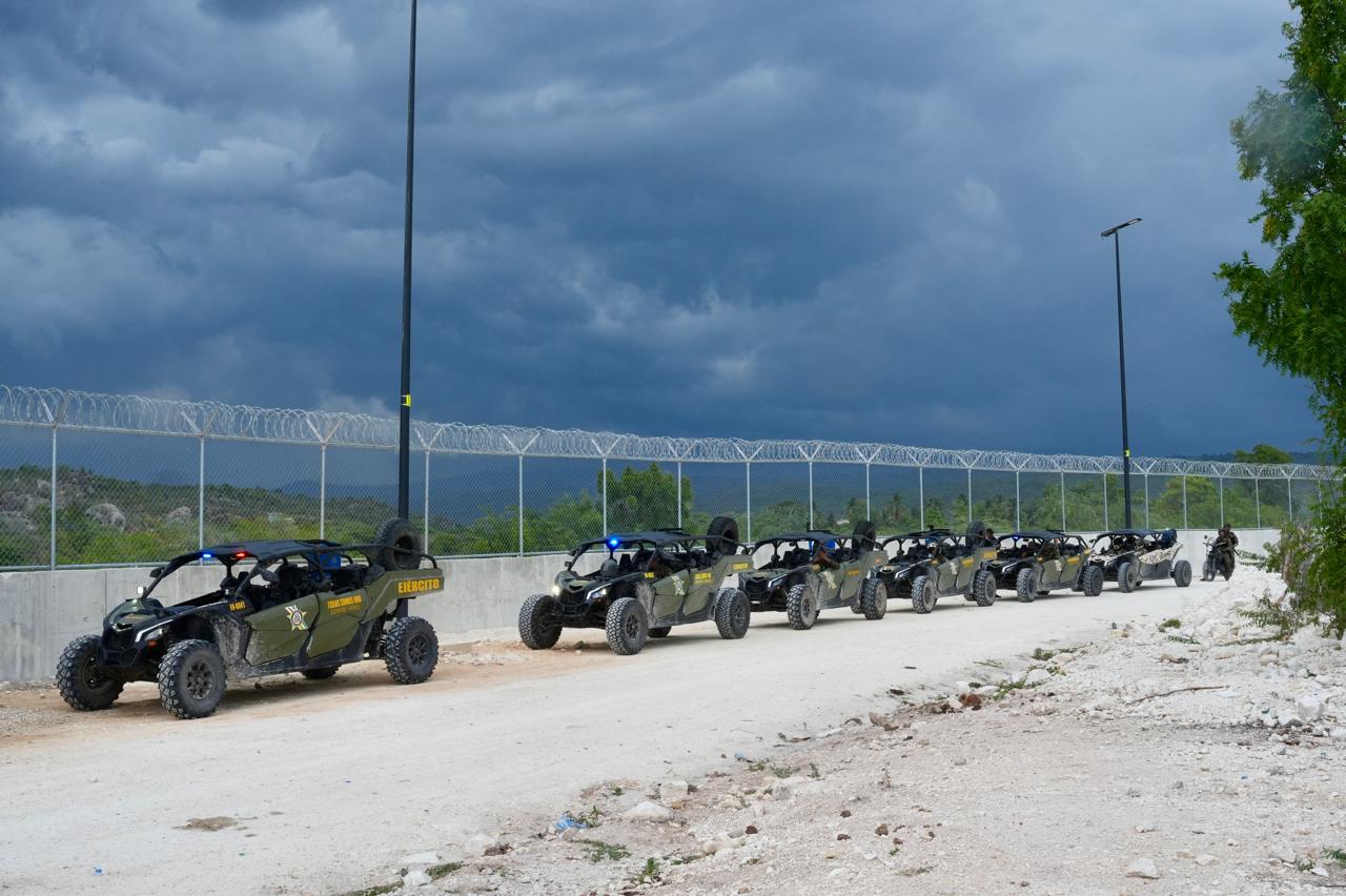 Jefe del Ejército supervisa patrullaje en diferentes puntos de la frontera sur