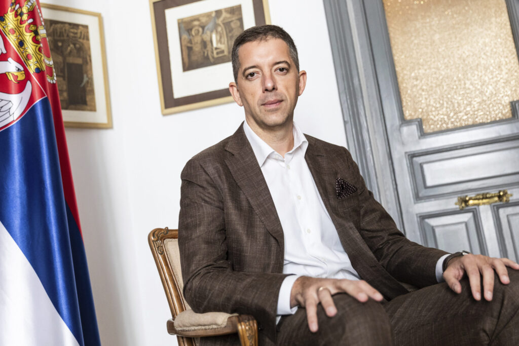 Marko Duric, ministro de Exteriores serbio: «Serbia debe mantener el diálogo con Rusia y con Ucrania. No nos da miedo la palabra paz»