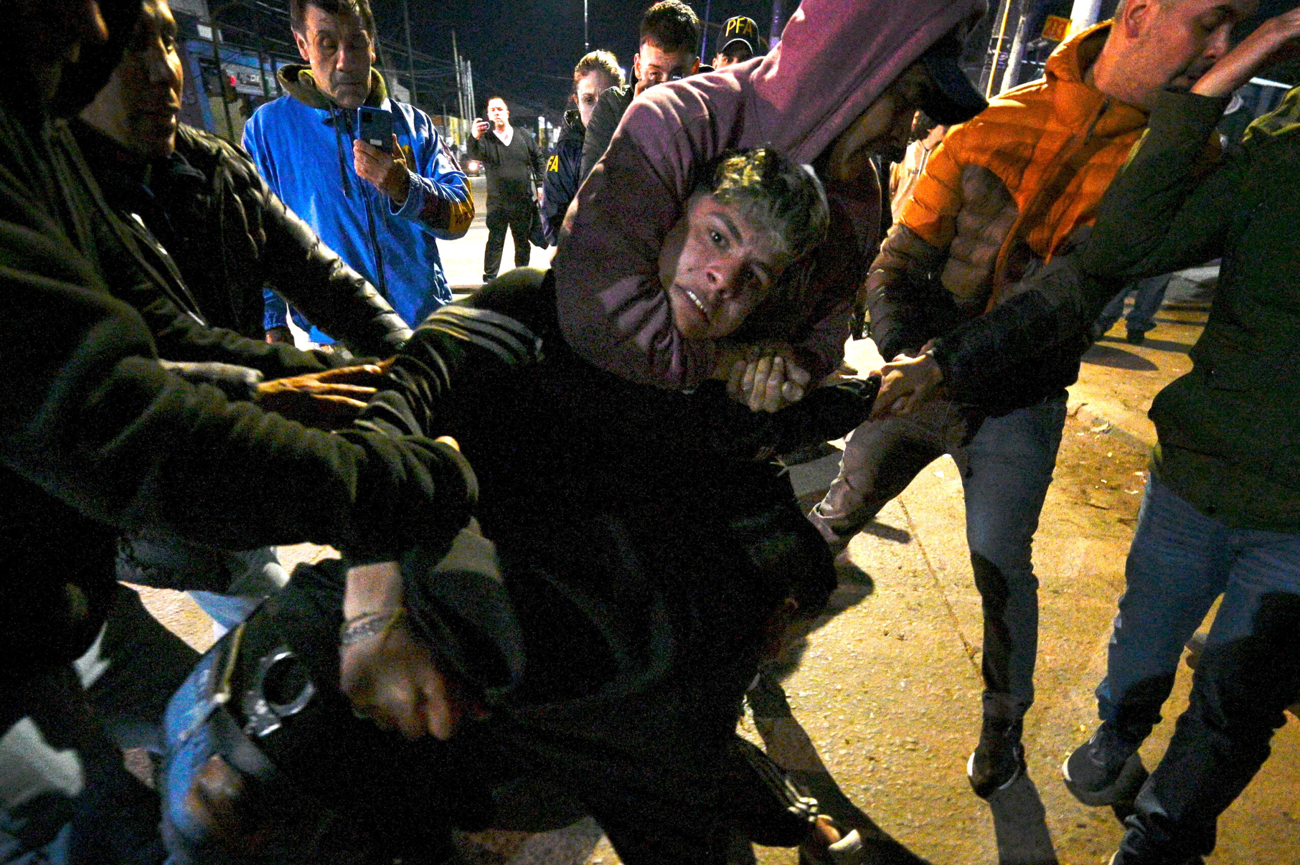 La violencia política llega a las calles de Argentina a las puertas de unas elecciones clave