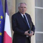 François Bayrou pierde la moción de confianza y cae el Gobierno francés