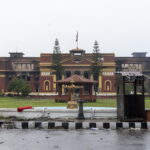 La generación Z de Nepal se reúne con el ejército y elige a una jefa de Estado interina