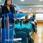 Imparten en el Datathon 2025 charla “Las mejores historias se escriben en silencio”