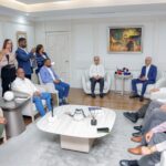 Trabajadores suspenden llamado a vigilia tras diálogo con el presidente del Senado