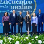 Iglesia de Jesucristo reconoce a Iluminada Muñoz por sus acciones en favor de los necesitados